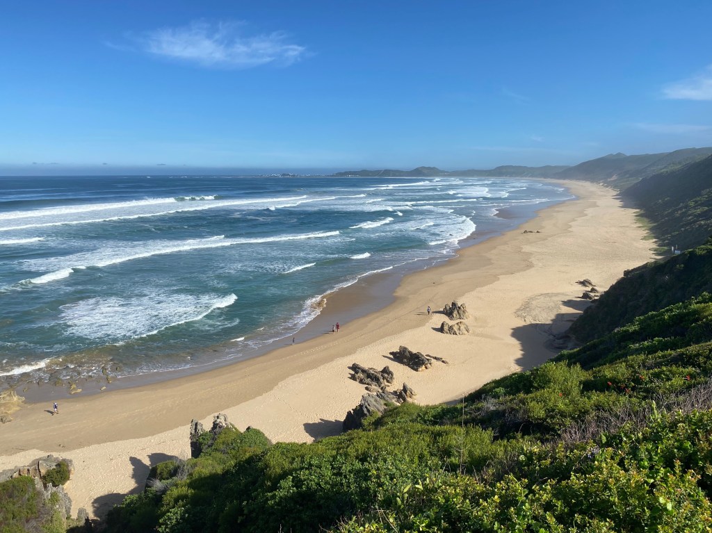 Walk the huge sandy beach to Buffelsbaai from Brentn-on-sea