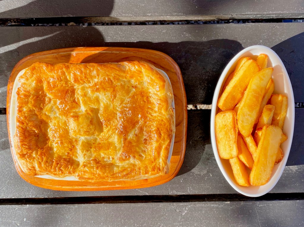 The Bell Tavern in Belvidere on the Garden Route serves delicious pub meals