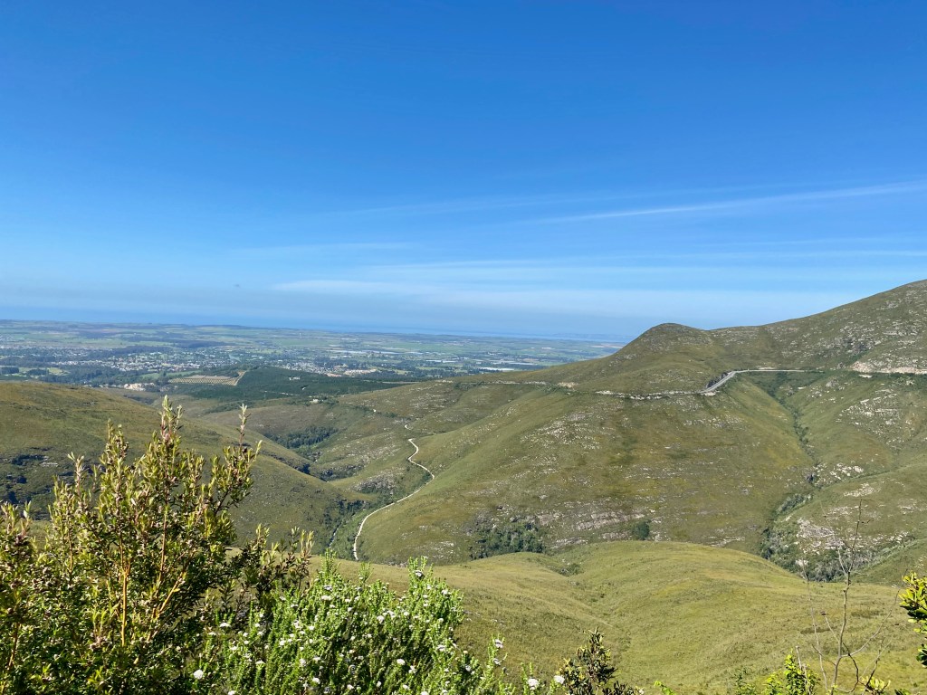 A view of George and the Outeniqua Pass from the Outeniqua Powervan